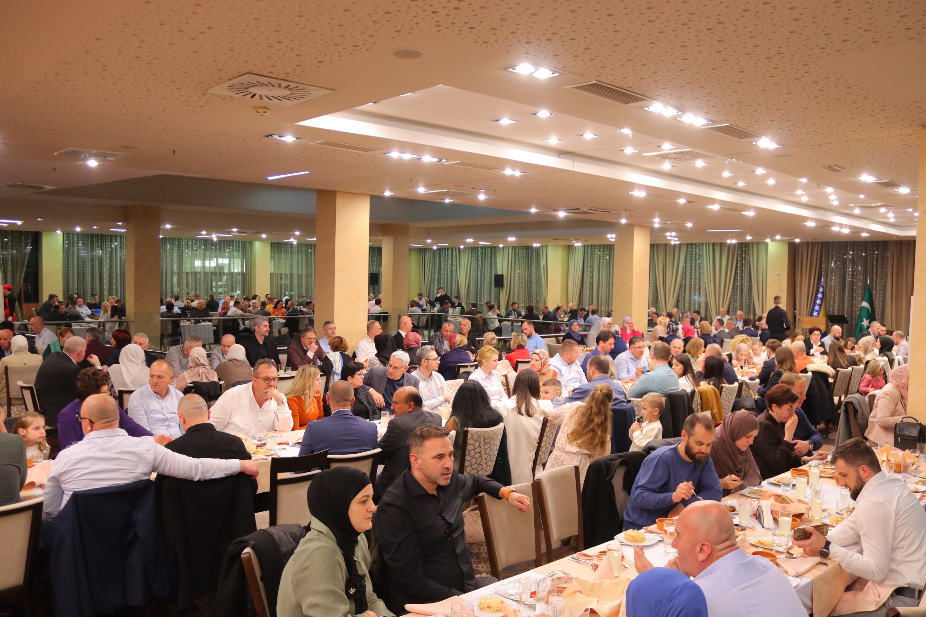 Održan 25. tradicionalni iftar za privrednike s područja muftiluka zeničkog