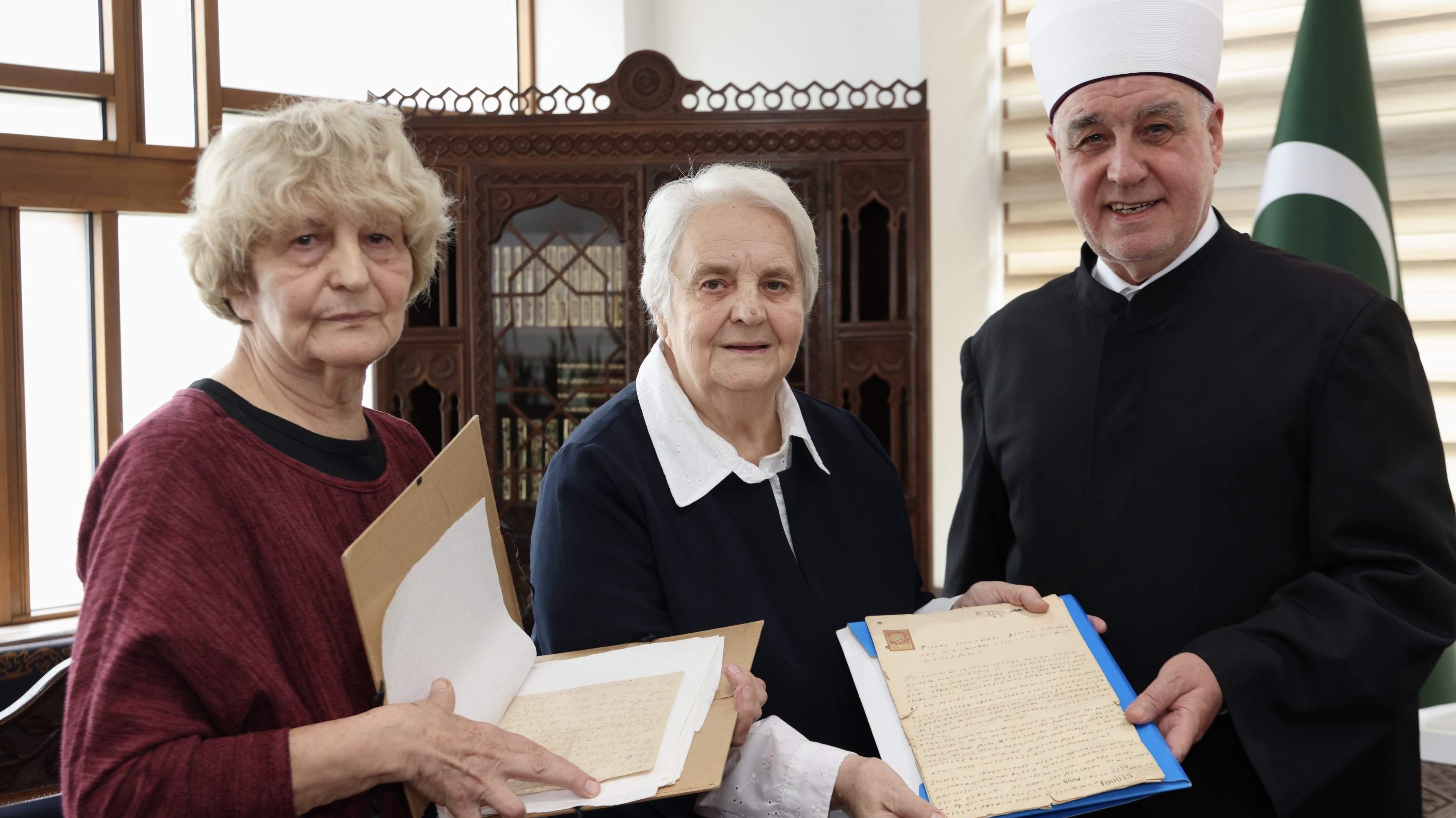 Sestre Gavrankapetanović darovale Muzeju Islamske zajednice vrijednu kolekciju porodičnih pisama