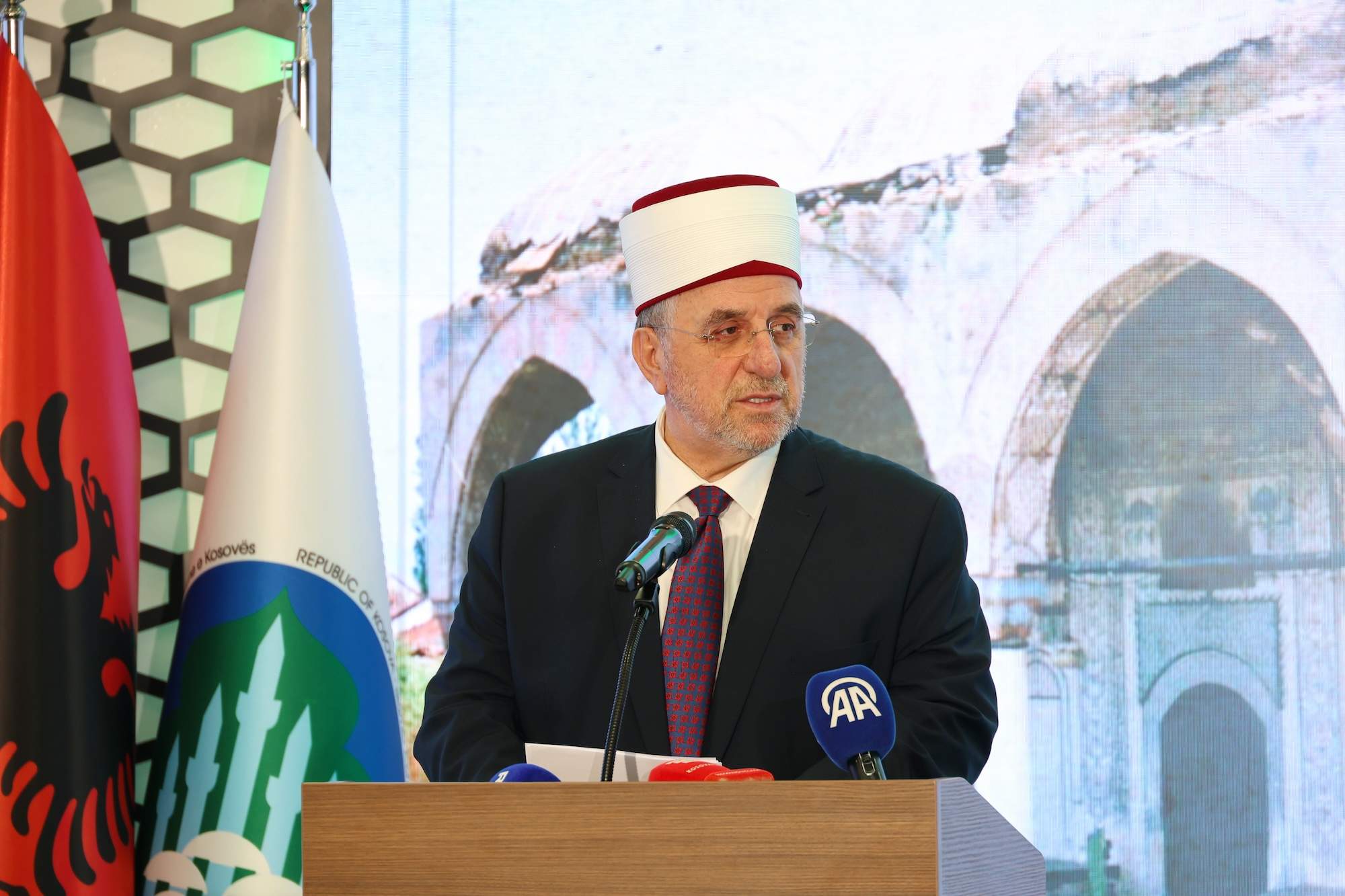 Muftija Islamske zajednice Kosova Naim-ef. Ternava