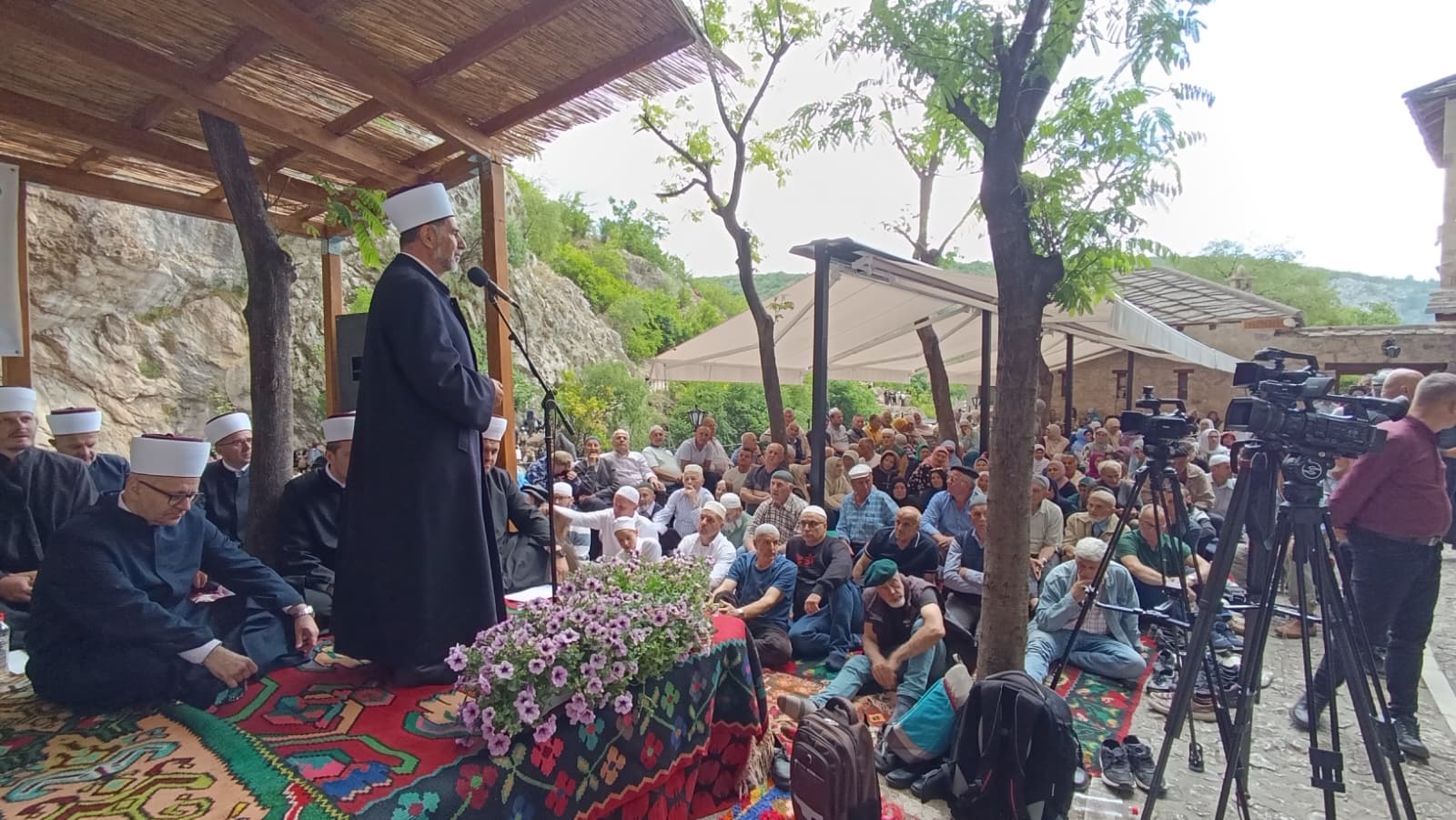 Blagaj okupio vjernike iz cijele BiH: Održan centralni program "Dana mevluda i zikra"