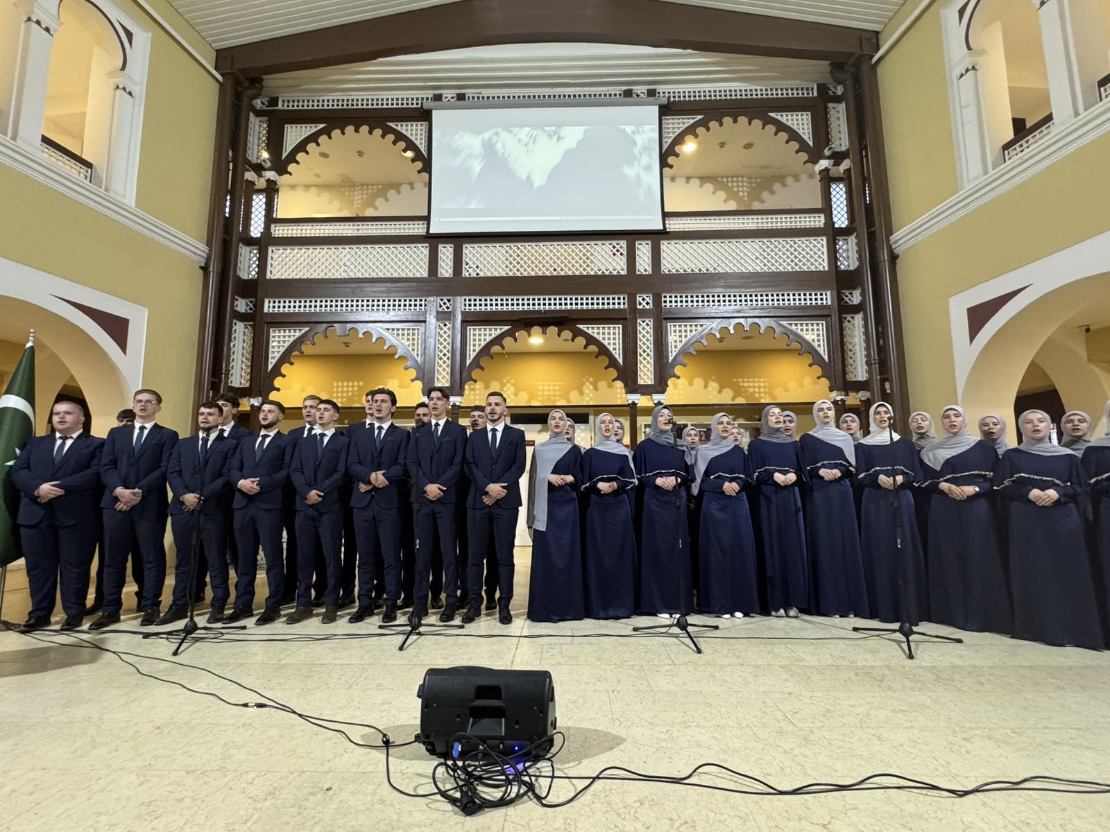 Travnik: Premijerno prikazan spot kaside o Ajvatovici u izvedbi hora Elči Ibrahim-pašine medrese