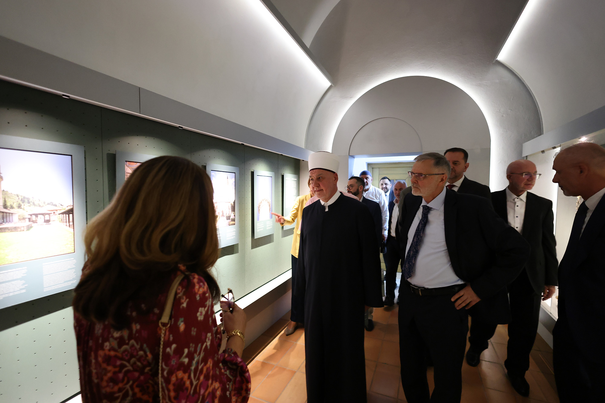 Delegacije u obilasku eksponata
